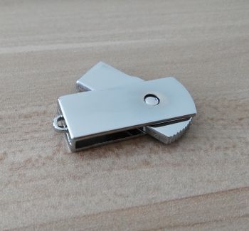 Memoria USB metal-222 - BW222 (2).jpg